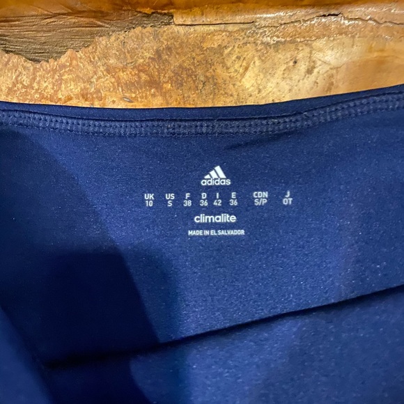 SOLD Adidas workout shorts - Picture 3 of 4